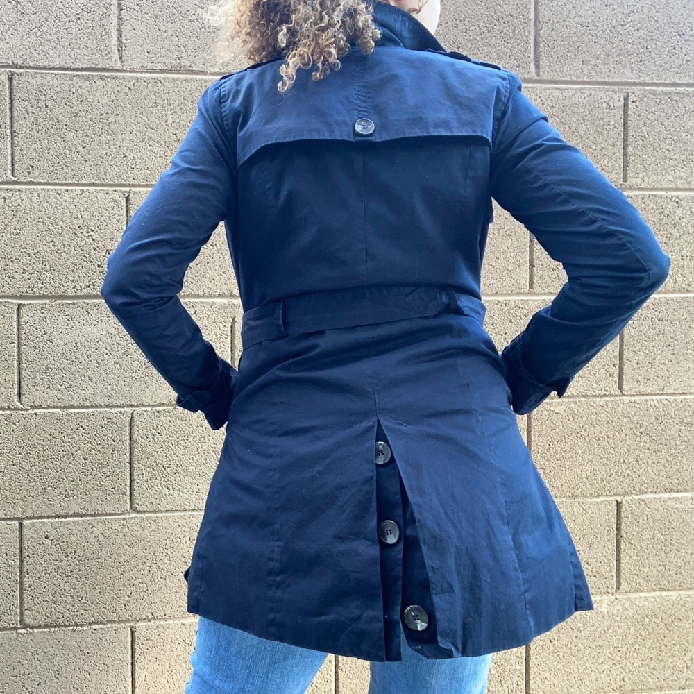Woman’s coat - Picture 3 of 4